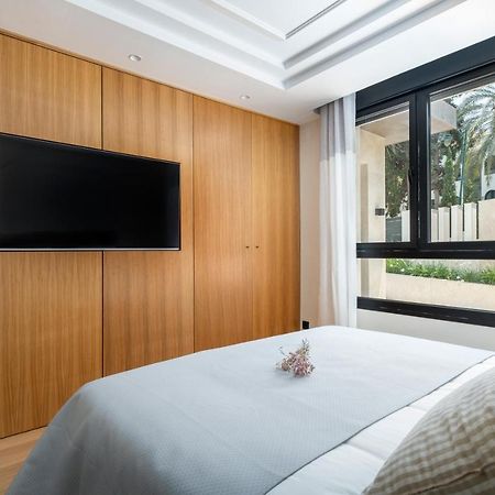 Apartamentos La Zagalilla Málaga Esterno foto