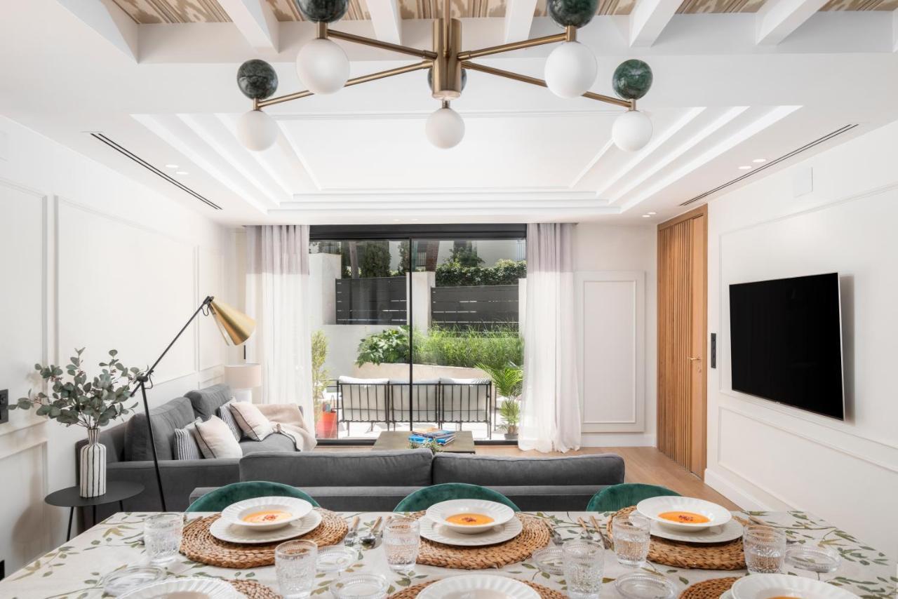 Apartamentos La Zagalilla Málaga Esterno foto