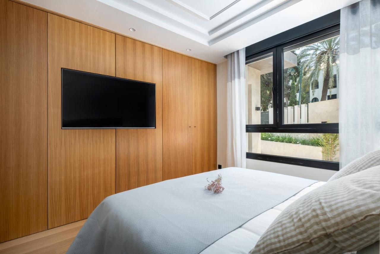 Apartamentos La Zagalilla Málaga Esterno foto