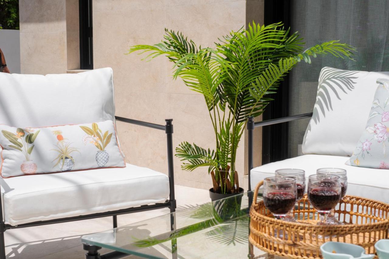 Apartamentos La Zagalilla Málaga Esterno foto