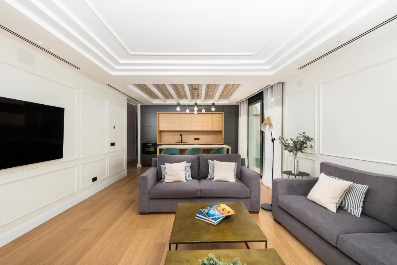 Apartamentos La Zagalilla Málaga Esterno foto