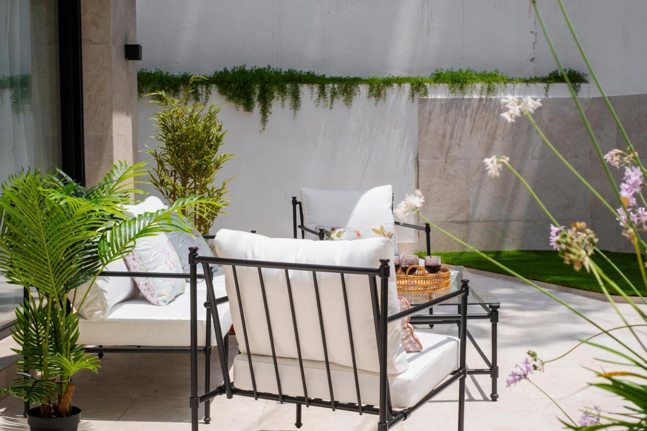 Apartamentos La Zagalilla Málaga Esterno foto