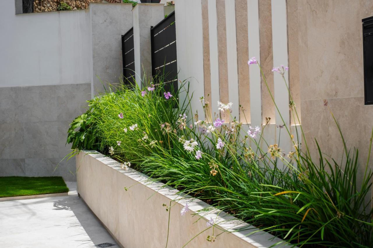 Apartamentos La Zagalilla Málaga Esterno foto